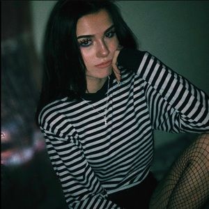 Brandy Melville longsleeve black and white